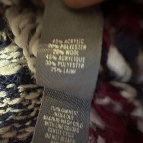 Aerie Women's multi Jumper Knit Poncho - Picture 6 of 6